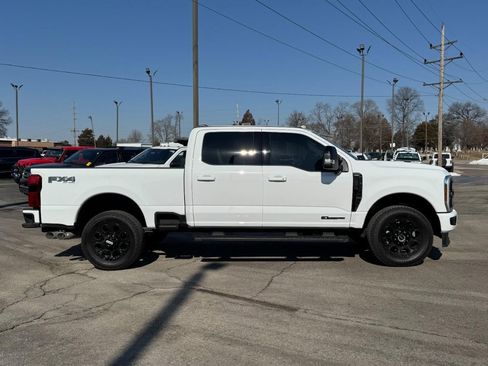 Used 2026 Ford F250 Lariat w/ Black Appearance Package image 2