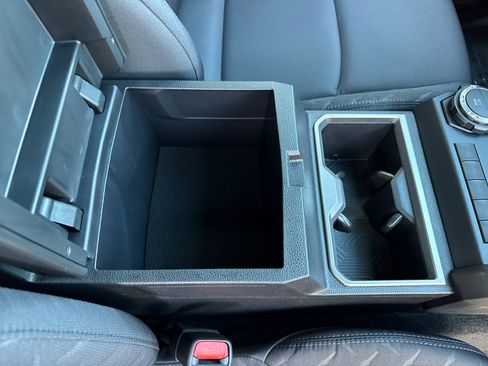 Certified 2025 Toyota Tacoma SR5 image 18