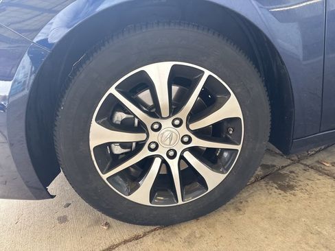 Used 2017 Acura TLX w/ Technology Package image 10
