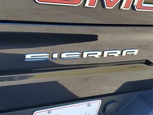 Used 2023 GMC Sierra 1500 SLT w/ SLT Premium Package image 27