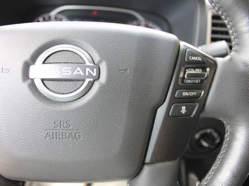 Used 2023 Nissan Frontier SV w/ SV Convenience Package AWD/4WD image 16