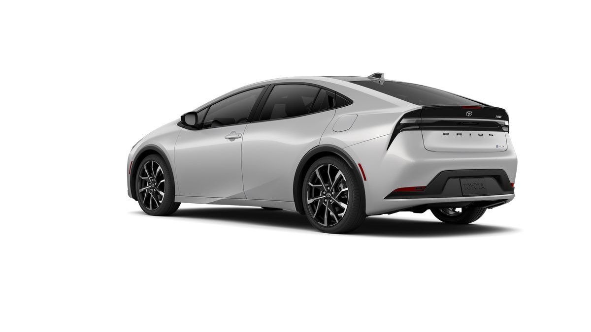 New 2027 Toyota Prius Plug-In Hybrid FWD image 66