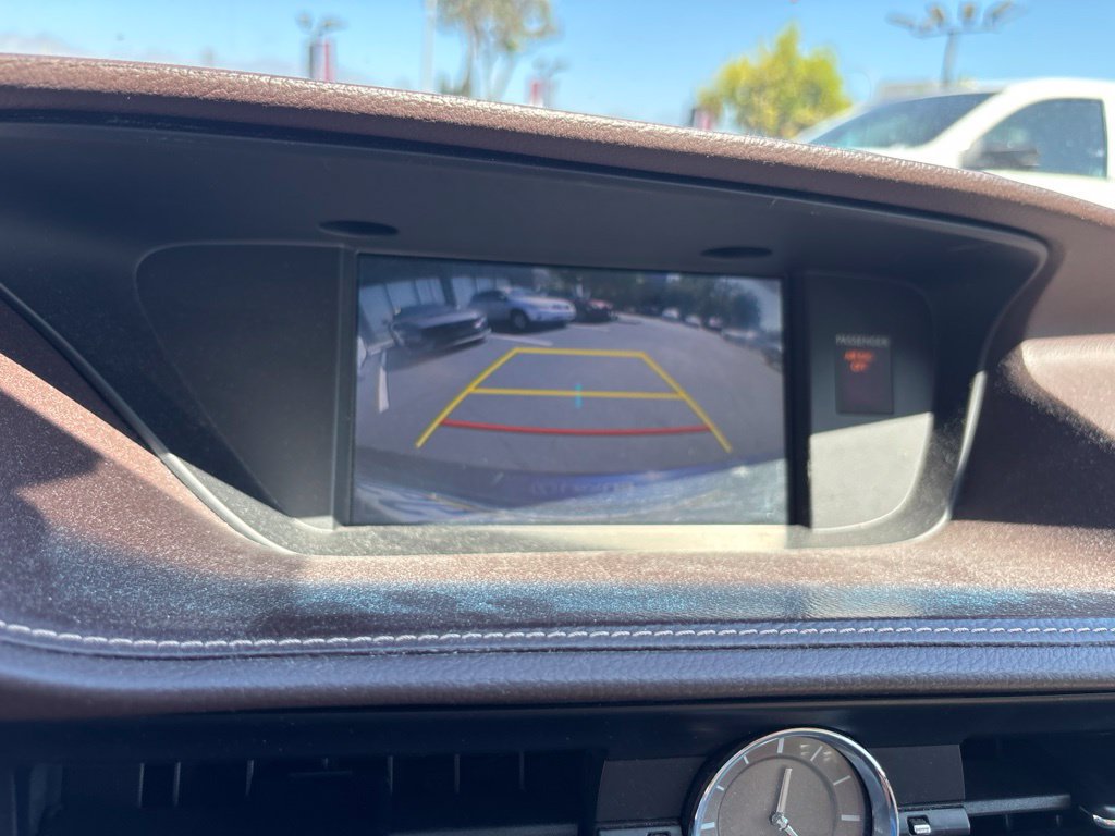 Used 2016 Lexus ES 350 w/ Premium Package w/Wood Trim FWD image 24