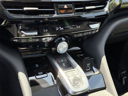 Certified 2023 Acura MDX w/ Technology Package FWD image 37