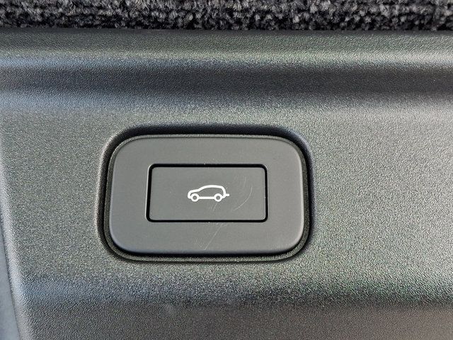 Used 2025 Land Rover Range Rover Long Wheelbase SE AWD/4WD image 30