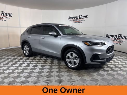 Used 2025 Honda HR-V LX image 4