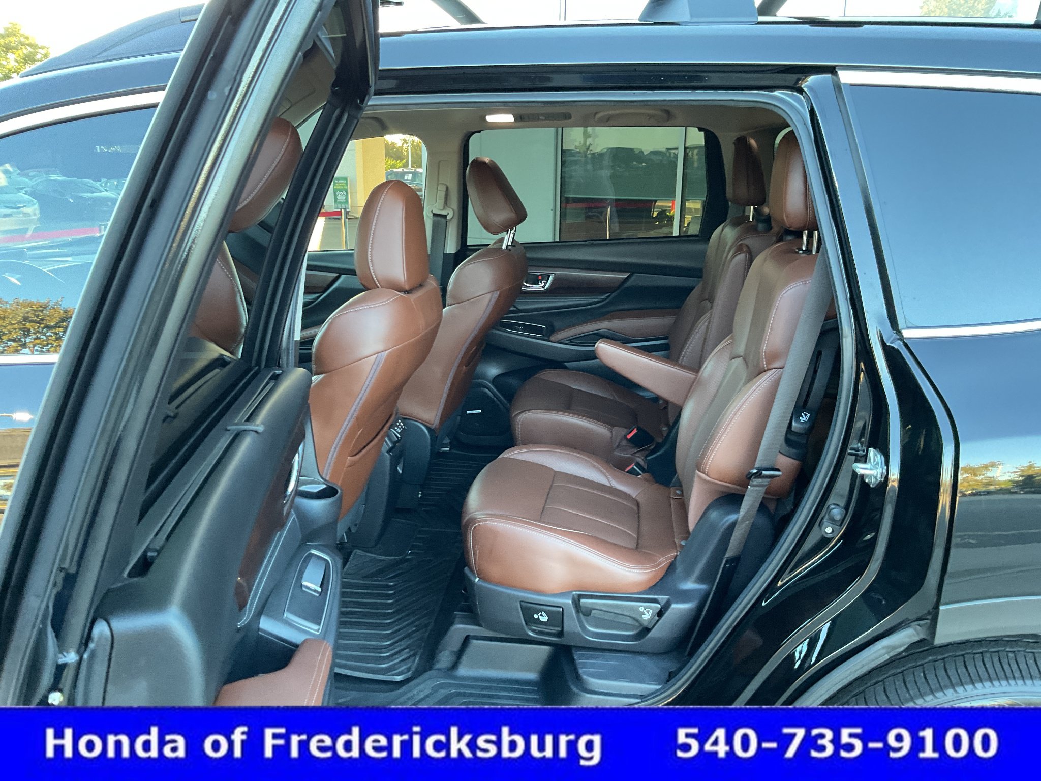 Used 2025 Subaru Ascent Touring AWD/4WD image 25