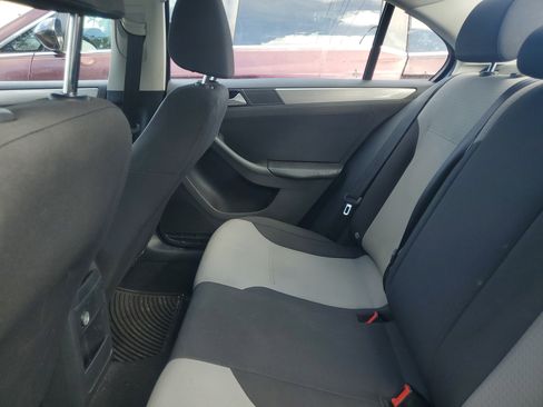 Used 2017 Volkswagen Jetta S FWD image 9