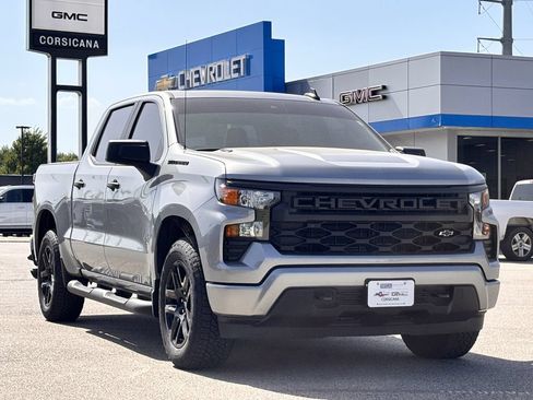 Used 2026 Chevrolet Silverado 1500 Custom w/ Turbomax Blackout Package RWD image 2