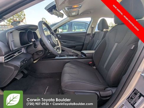 Used 2021 Hyundai Elantra SE w/ Cargo Package image 9