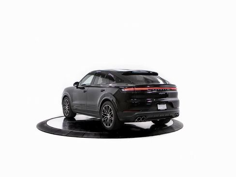 New 2026 Porsche Cayenne image 3