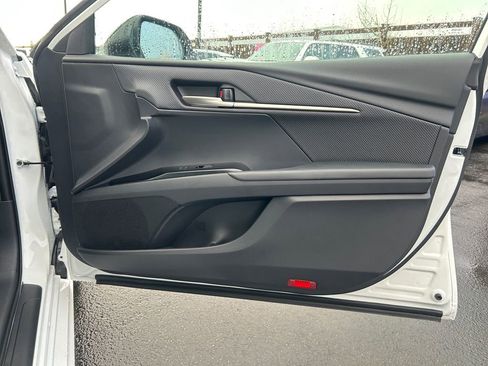 New 2026 Toyota Camry Hybrid image 25