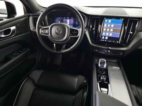 Certified 2024 Volvo XC60 T8 Ultimate w/ Protection Package Premier image 22