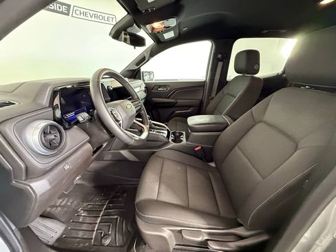 Used 2024 Chevrolet Colorado LT w/ LT Convenience Package image 13