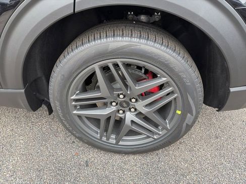 New 2026 Ford Explorer ST w/ Sun And Sound Package image 6