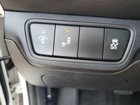 Certified 2022 Kia Forte LXS w/ LXS Technology Package FWD image 28