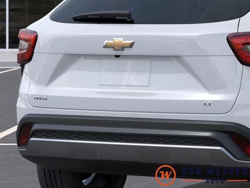 New 2026 Chevrolet Trax LT w/ Driver Confidence Package FWD image 16