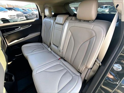 Used 2022 Lincoln Nautilus Reserve w/ Equipment Group 201A image 22