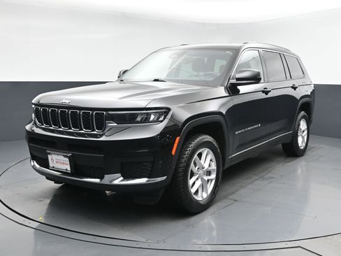 Used 2022 Jeep Grand Cherokee L Laredo w/ Luxury Tech Group I image 25