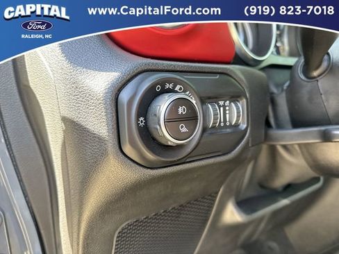 Used 2021 Jeep Gladiator Rubicon w/ Cold Weather Group image 22