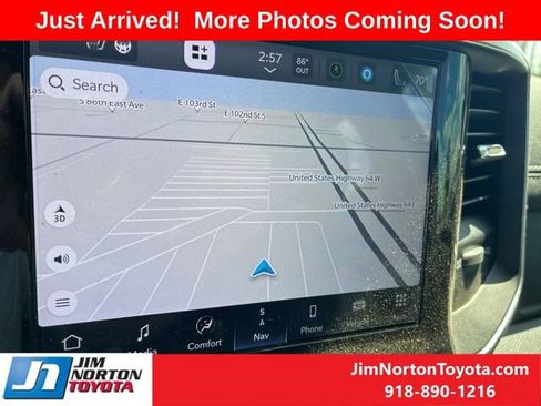 Used 2022 RAM 1500 Laramie AWD/4WD image 10