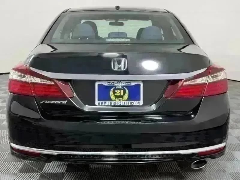 Used 2017 Honda Accord EX image 50