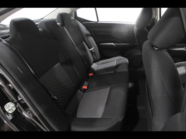 Used 2021 Nissan Versa S FWD image 17