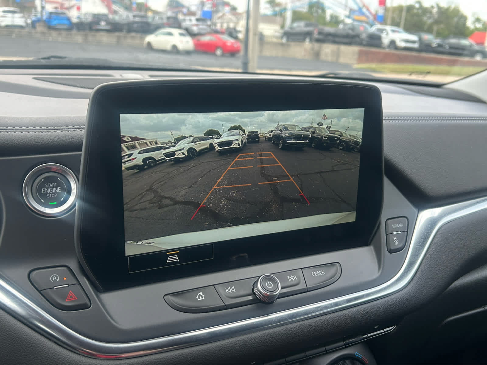 Used 2025 Chevrolet Blazer LT FWD image 24