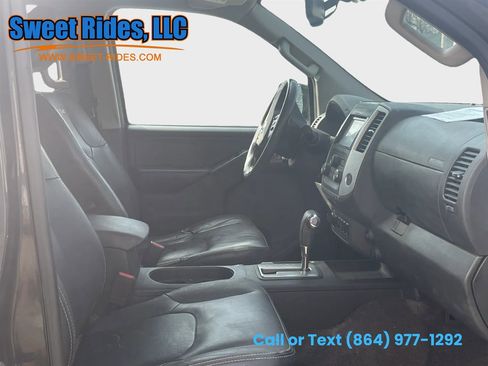 Used 2017 Nissan Frontier PRO-4X w/ Pro-4x Luxury Package image 9