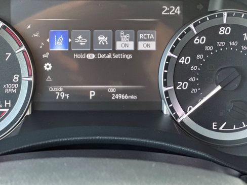 Used 2025 Toyota Highlander LE FWD image 20