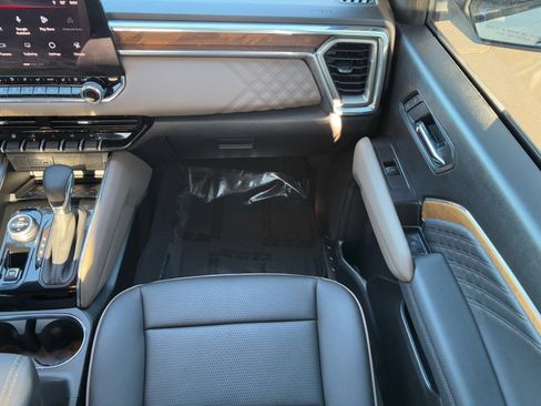 Used 2026 GMC Canyon Denali image 17