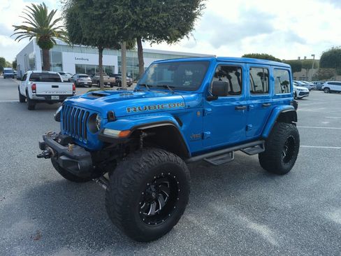 Used 2022 Jeep Wrangler Unlimited Rubicon w/ Xtreme Recon 35" Tire Package AWD/4WD image 14