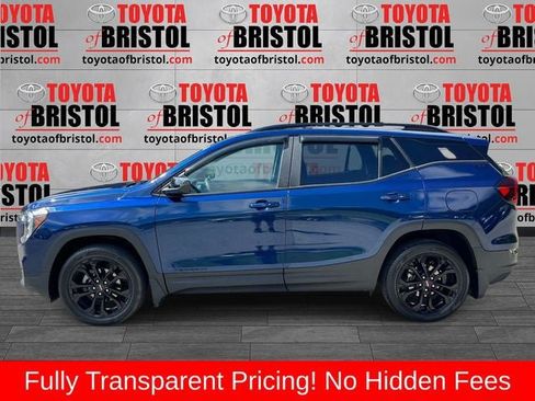 Used 2022 GMC Terrain SLE w/ Driver Convenience Package AWD/4WD image 7