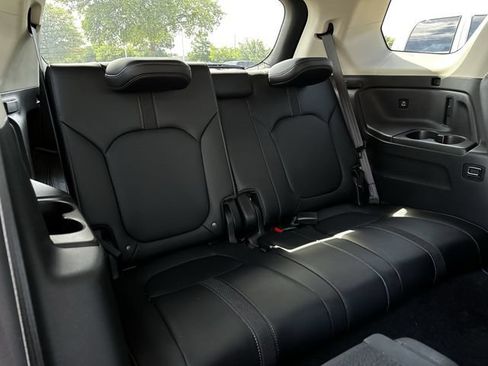 Used 2023 Honda Pilot EX-L image 31
