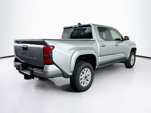 Used 2026 Toyota Tacoma SR5 RWD image 9