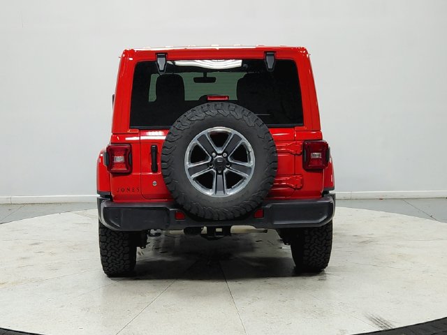 Used 2018 Jeep Wrangler Unlimited Sahara AWD/4WD image 7
