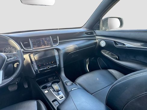 Used 2023 INFINITI QX50 Sport FWD image 26