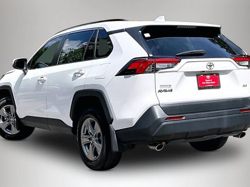 Used 2024 Toyota RAV4 XLE FWD image 4