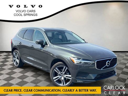 Used 2021 Volvo XC60 T5 Momentum w/ Premium Package FWD image 1