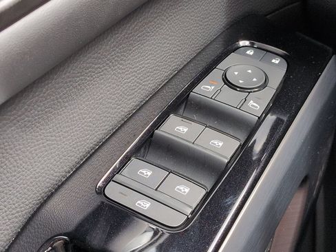 New 2026 Nissan Pathfinder SL image 27