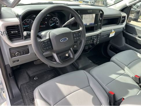 New 2026 Ford F250 XL w/ XL Chrome Package image 21