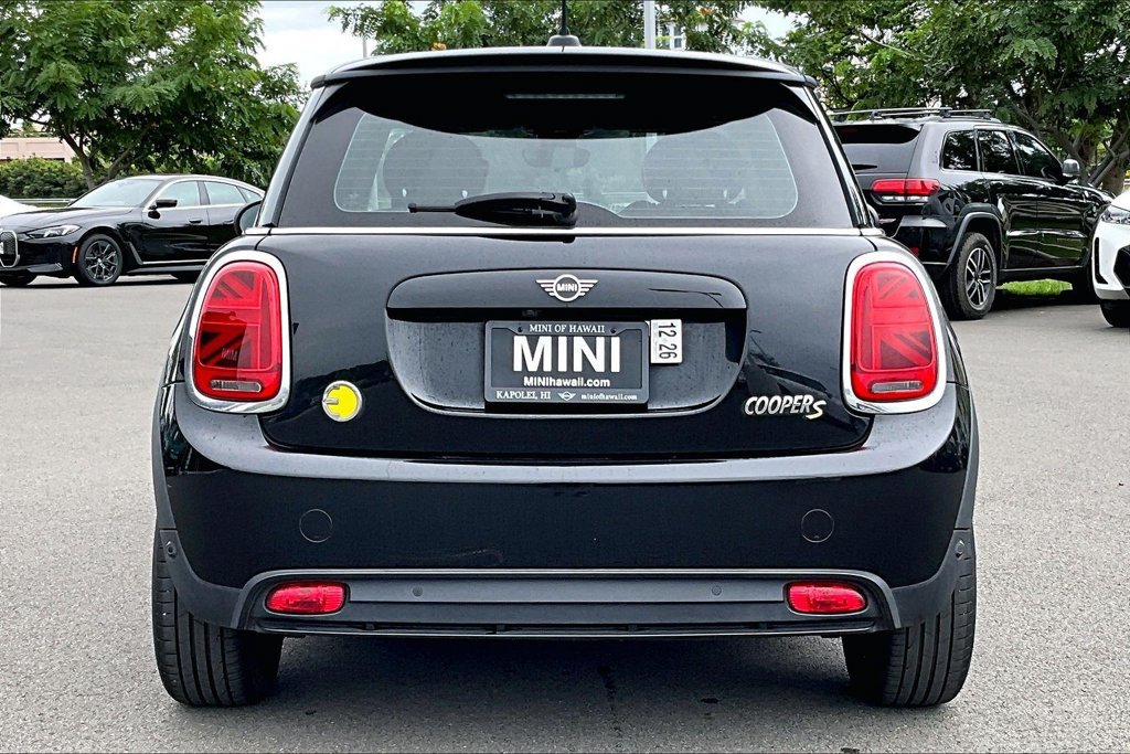 Used 2024 MINI Cooper SE FWD image 4