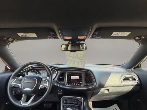 Used 2015 Dodge Challenger SXT Plus w/ Technology Group RWD image 9