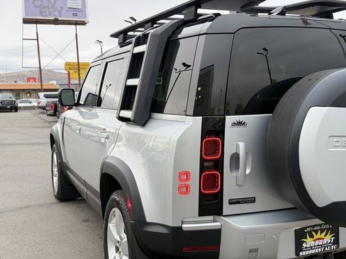 Used 2020 Land Rover Defender 110 First Edition AWD/4WD image 12