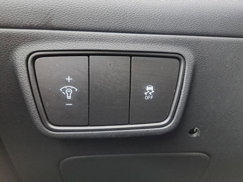 Used 2024 Hyundai Tucson SE image 15