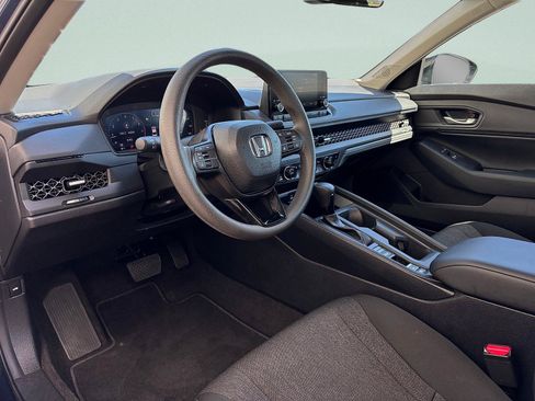Certified 2025 Honda Accord SE image 13