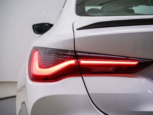 Used 2024 BMW M4 Competition image 9