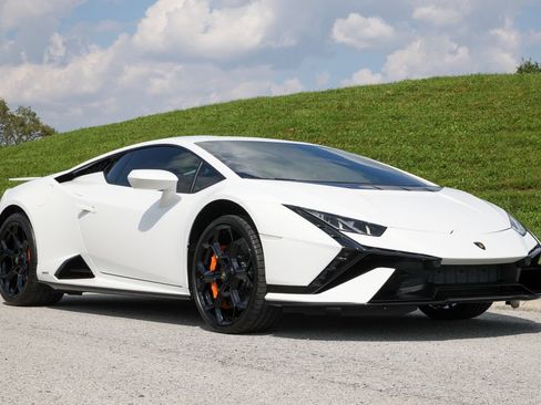 Used 2024 Lamborghini Huracan Tecnica RWD image 33