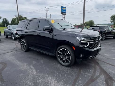 Used 2022 Chevrolet Tahoe RST w/ Luxury Package AWD/4WD image 2