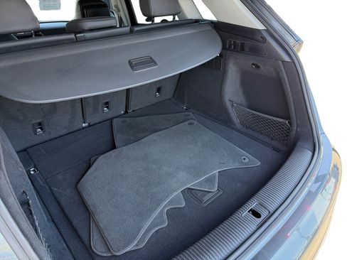 Used 2023 Audi Q5 2.0T Premium w/ Convenience Package image 12